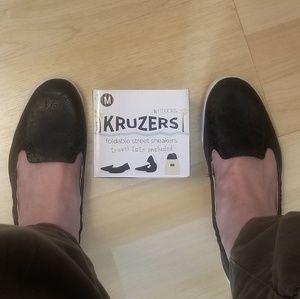NIB Kruzers Foldable Street Sneakers